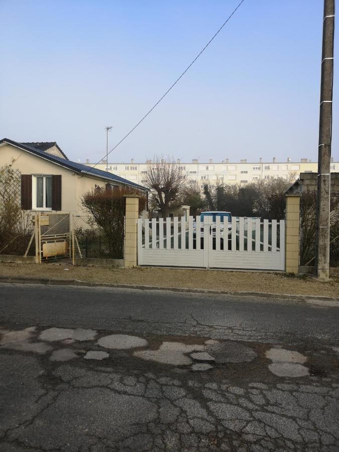 Belle Maison De Vacances Villa Romilly-sur-Seine Exterior photo