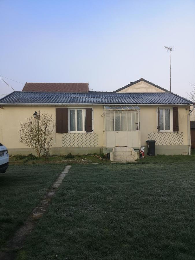 Belle Maison De Vacances Villa Romilly-sur-Seine Exterior photo